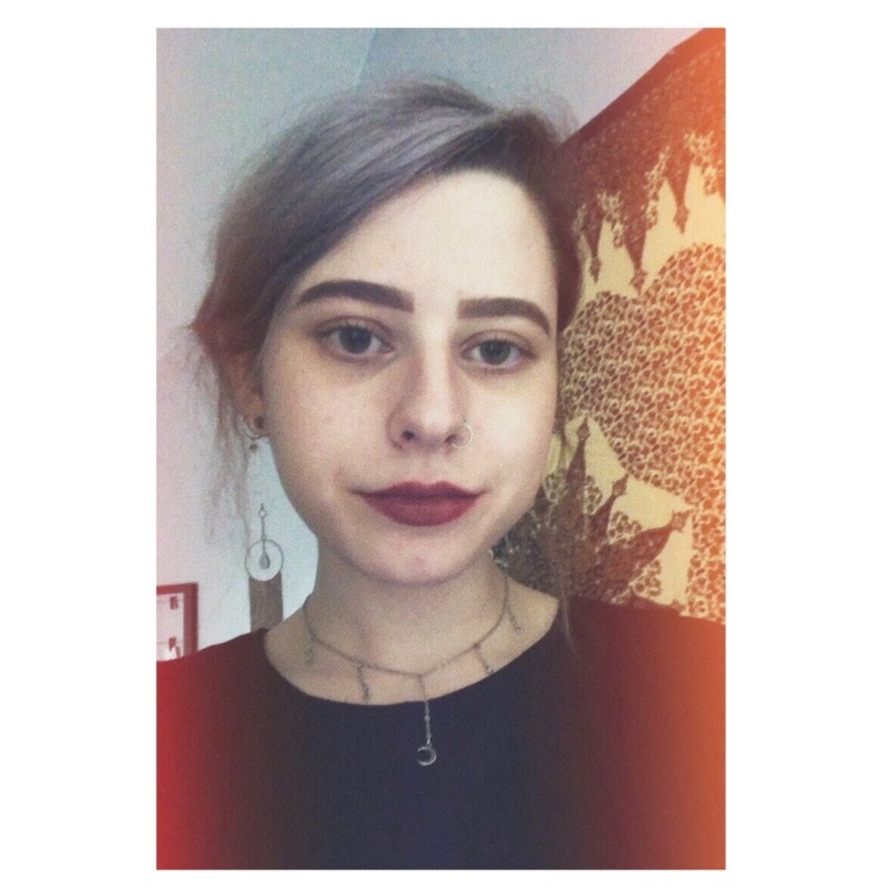 Meet your Posher, Alexandra